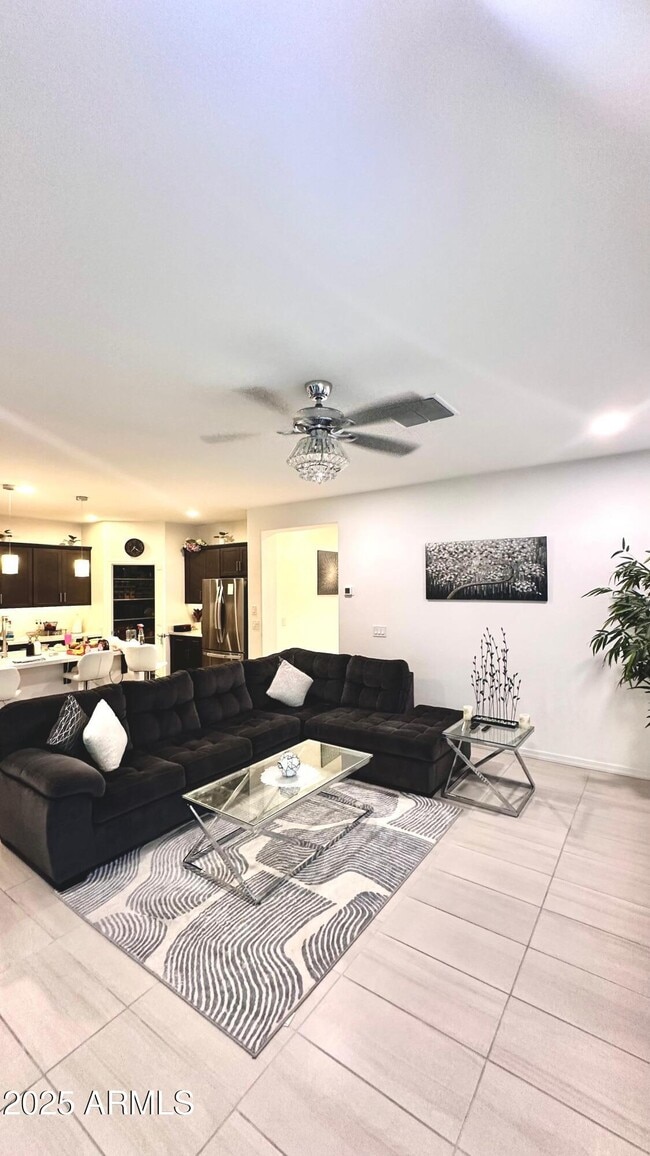 Building Photo - 12823 W Ocotillo Rd