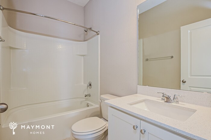 Building Photo - 2628 Island Walk Dr