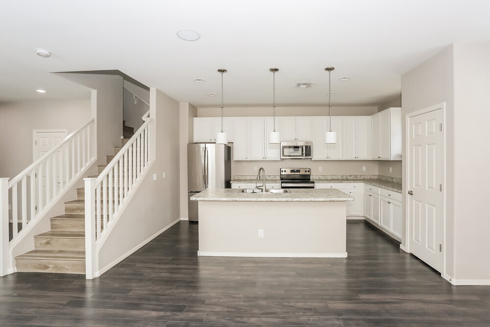 Building Photo - 16417 W Latham St