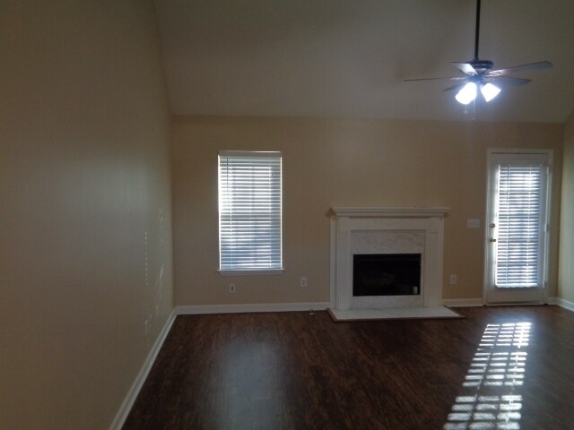 Building Photo - 1578 Laurel Ledge Dr