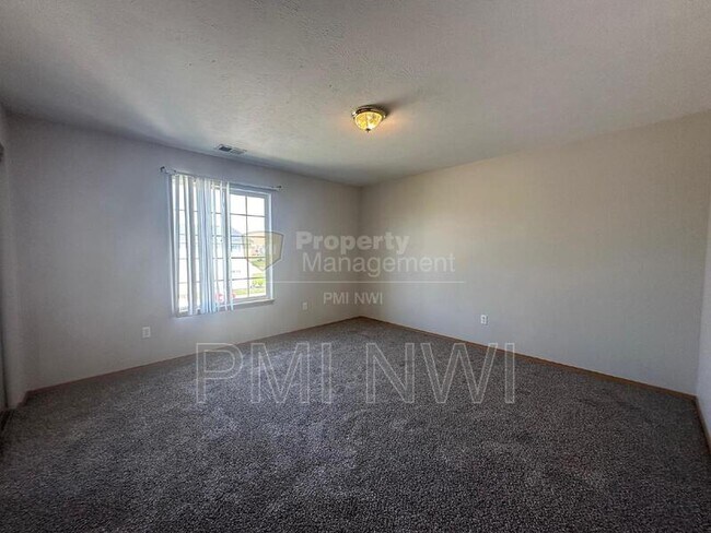 Building Photo - 1510-1516-1516 W 86th Ln