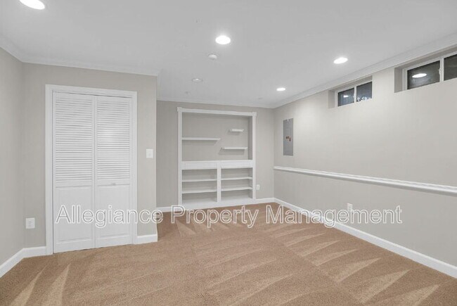 Building Photo - 5824 Wye Oak Commons Ct