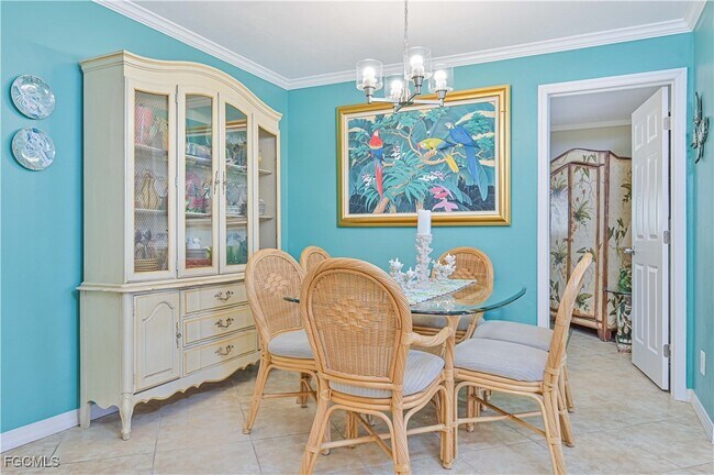 Building Photo - 572 105th Ave N