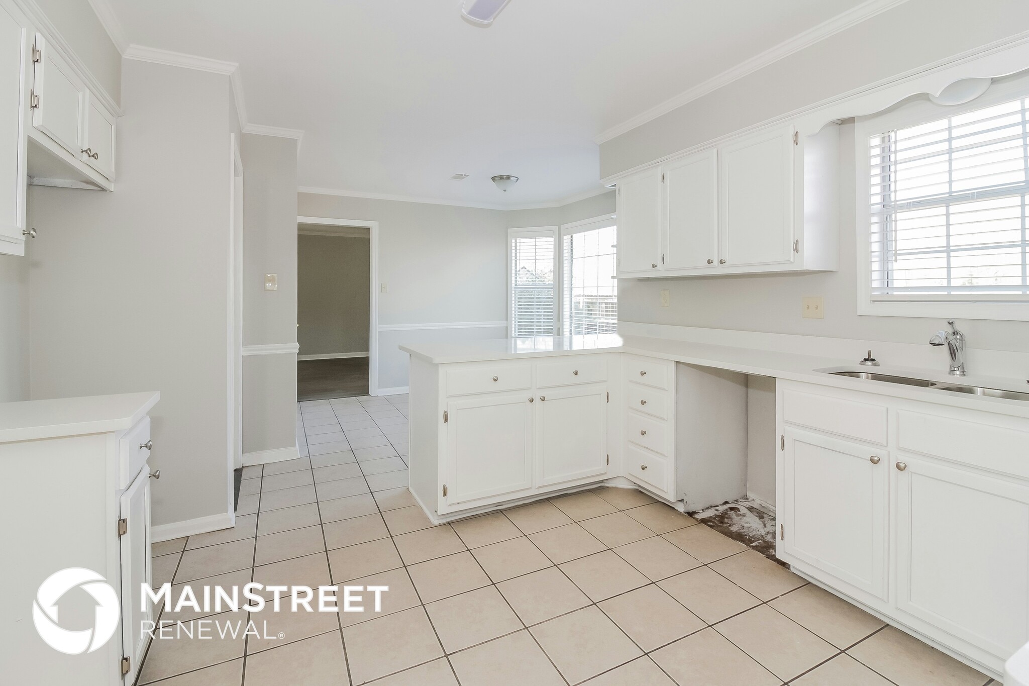 Building Photo - 7172 Market Square Dr