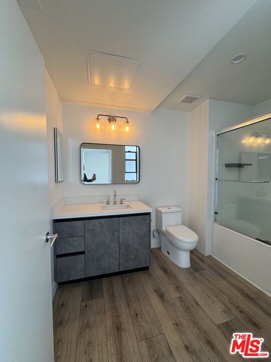 Building Photo - 919 S Harvard Blvd