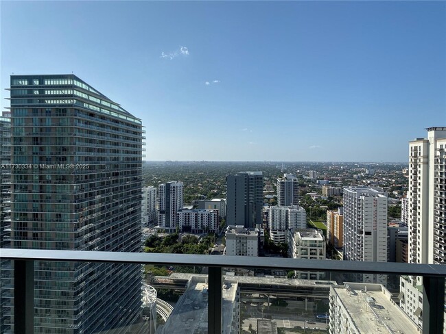 Primary Photo - 1000 Brickell Plaza