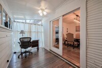 Building Photo - 705 W Main St