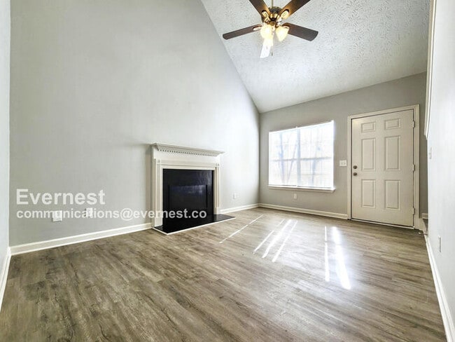 Building Photo - 13 Oak Grove Ct