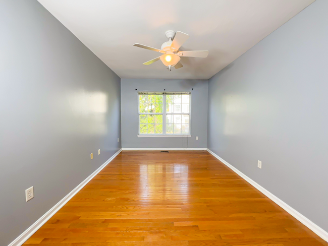 Building Photo - 1632 Briarview Ct