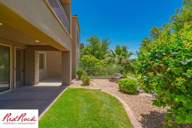 Building Photo - Remarkable 3 Bedroom Condo Next to Sunbroo...