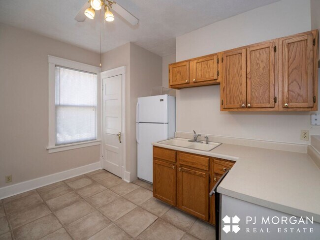 Building Photo - 3812 Marcy St