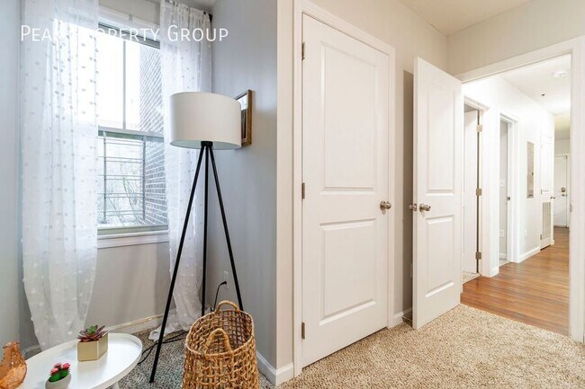 Building Photo - 254 Chittenden Ave