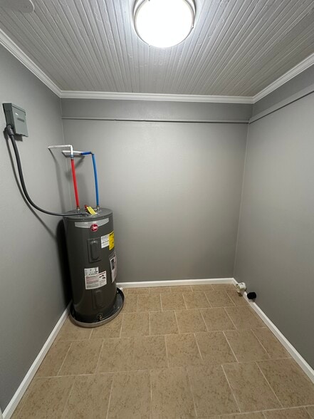 Building Photo - 1925 Luckie Ave