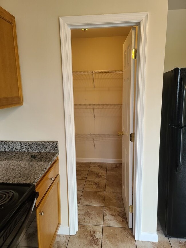 Building Photo - 3 Bedroom Townhome for Rent in Waynesboro