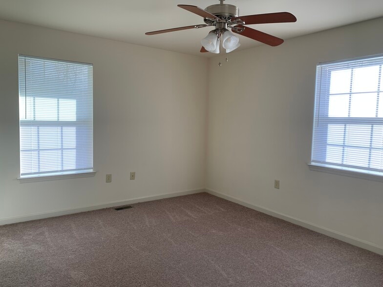 Master Bedroom - 67 Brightwood Dr