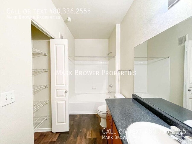 Building Photo - 1941 S Pierpont