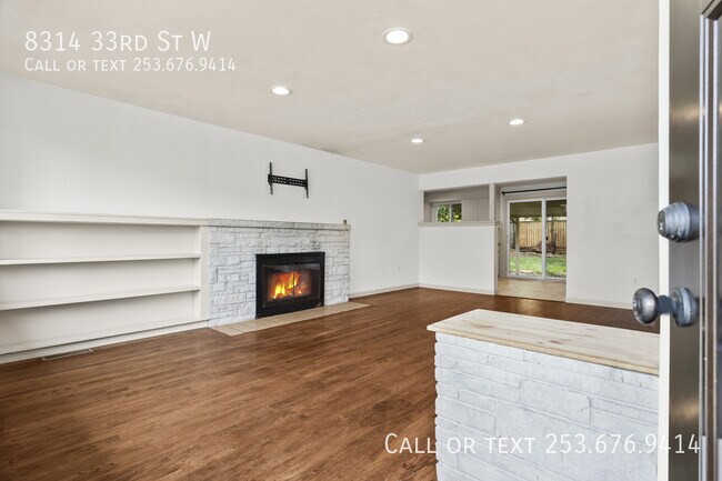 Building Photo - 8314 33rd St W