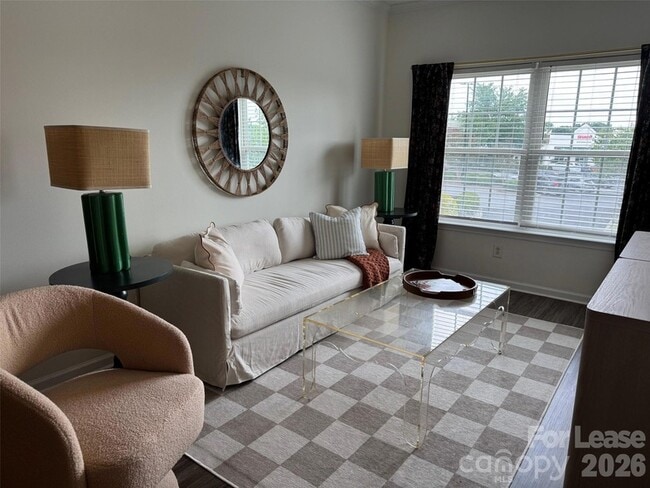 Building Photo - 1410 4th St Dr NW