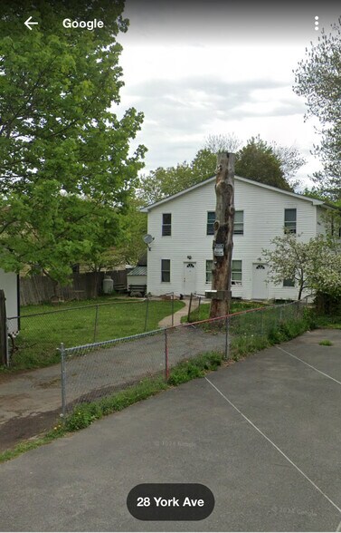 Building Photo - 29 York Ave