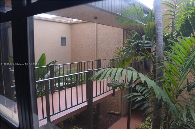 Building Photo - 8851 N New River Canal Rd