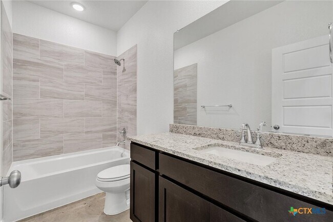 Building Photo - 3902 American Elm Dr