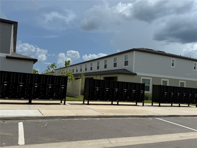 Building Photo - 10232 Trumpet Honeysuckle Wy