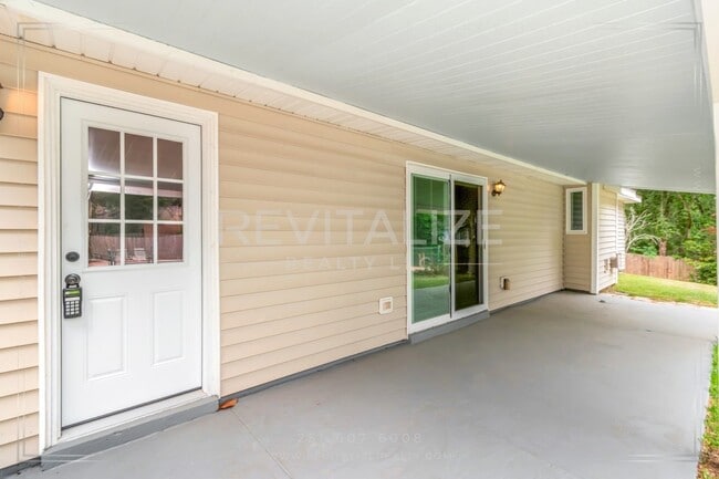 Building Photo - 1724 Rustic Wood Ct