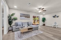 Building Photo - 1714 Pamela Ln