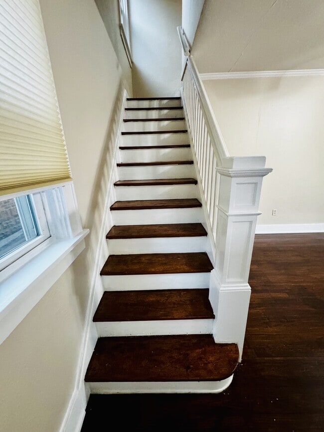 Building Photo - 1644 McFarland Rd