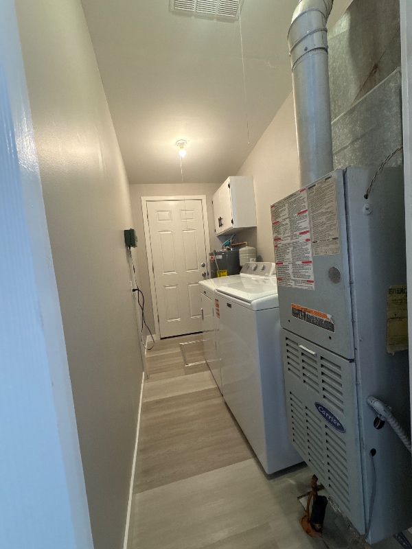 Building Photo - 423 W 3rd N