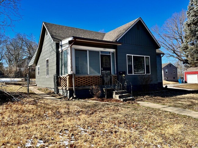 Building Photo - Spacious single family home in Independenc...