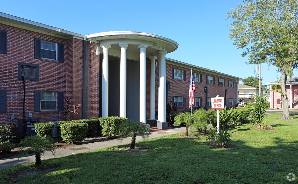 Hibiscus Place Apartments 5600 Silver Star Rd Orlando FL 32808