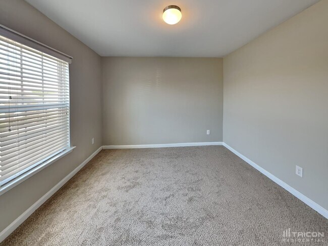 Building Photo - 502 Heathridge Lane Piedmont SC