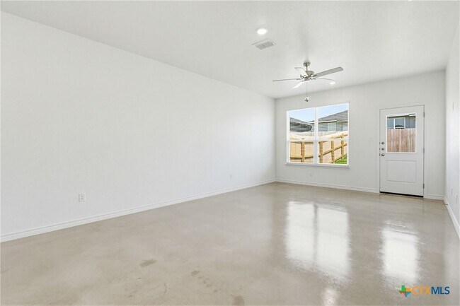 Building Photo - 3803 Sugar Hackberry Trl