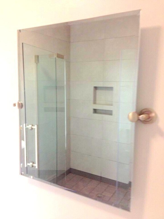 Building Photo - 285 Hawthorn St