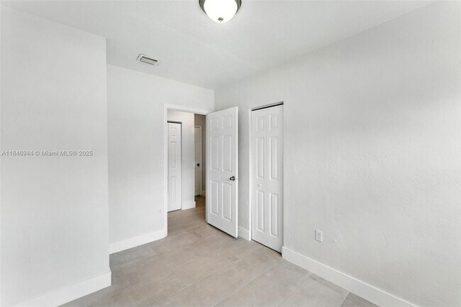 Building Photo - 1245 NW 84th Terrace