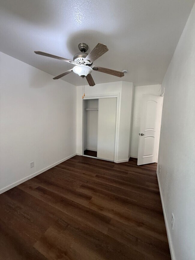 Building Photo - Charming 4-Bedroom Home for Rent in Hesperia, CA!