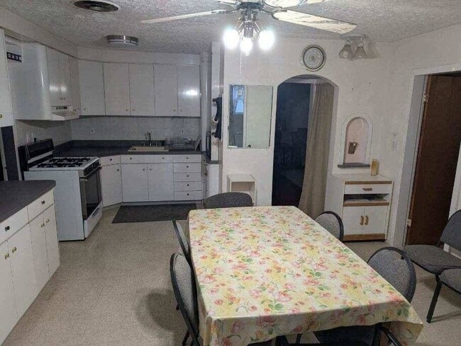 Building Photo - 967 Briggs Hwy