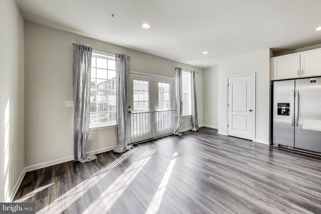 Building Photo - 2530 Lanham Hill Cir