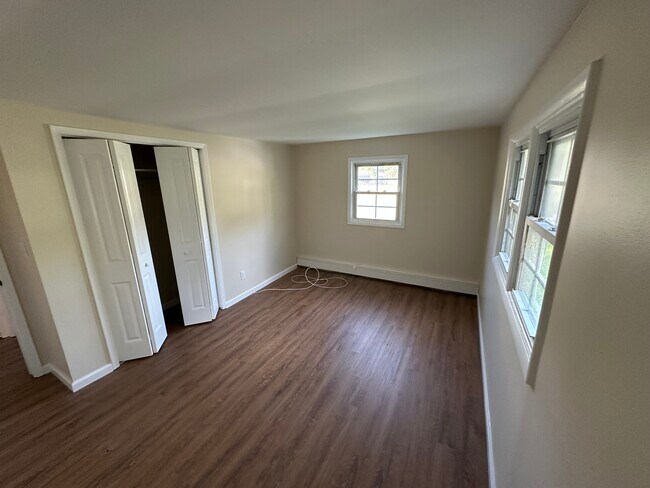 Building Photo - 518 South St