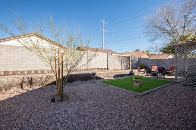 Building Photo - 3016 W White Feather Ln
