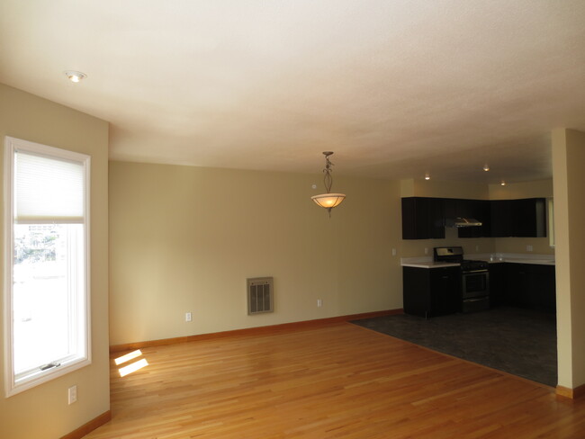 dining room - 746 Spruce St