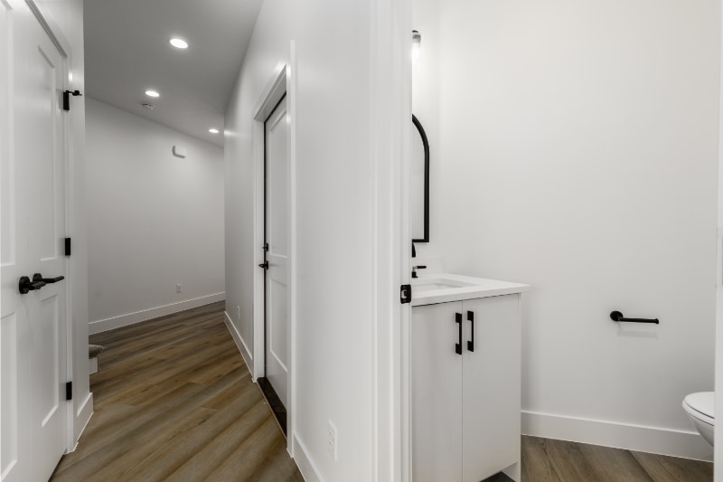 Building Photo - 2026 W 380 S
