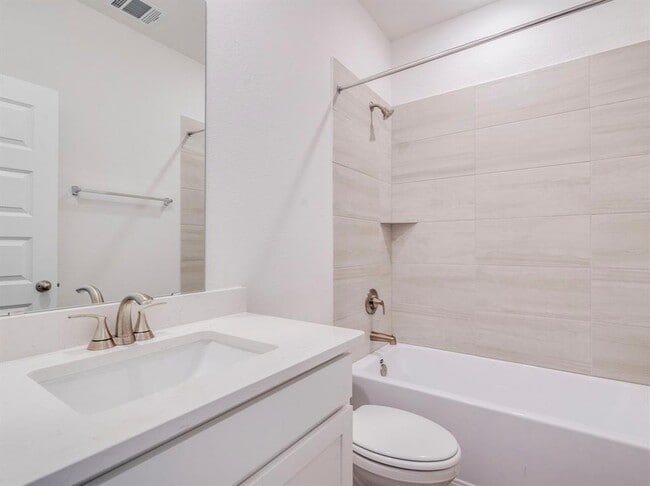 Building Photo - 227 Cathedral Mountain Dr