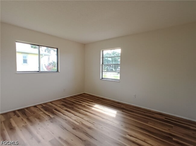 Building Photo - 1815 SE 11th Ave