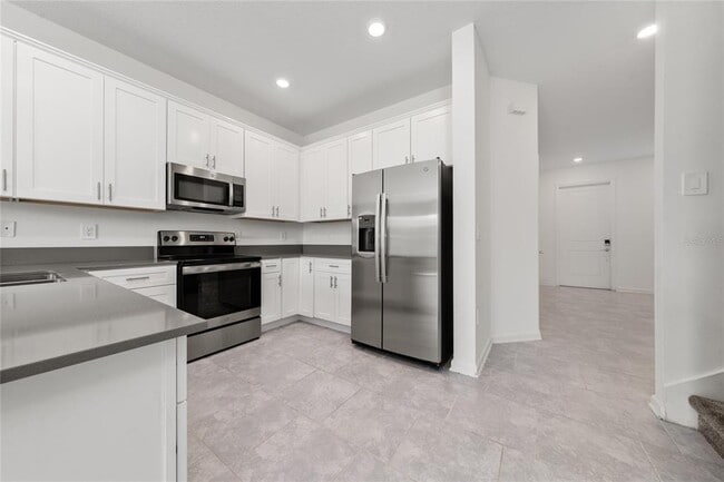 Building Photo - 7576 Stone Crk Trl