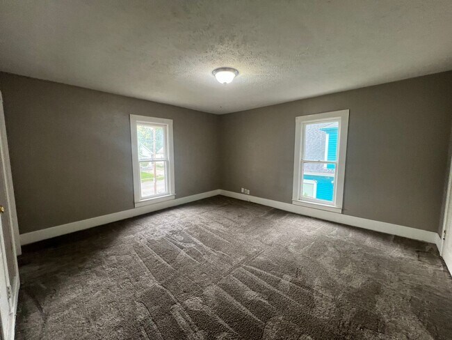 Building Photo - Vine duplex