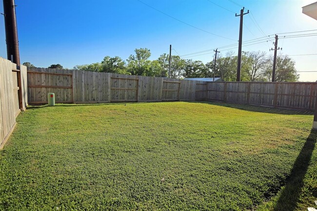 Building Photo - 12139 Wooden Mill Ln