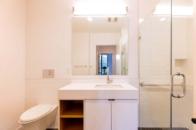 Building Photo - Terrific One Bedroom Condo in Truxton Circle!