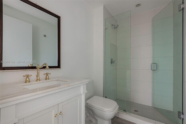 Building Photo - 2900 NE 7th Ave